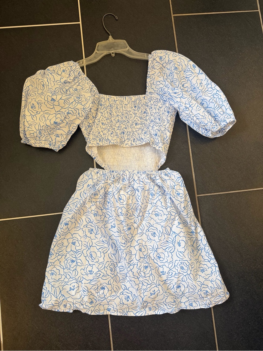 Faithfull the Brand Vendita Puff-Sleeve Floral Mini Dress Size S Blue & White - Picture 6 of 9